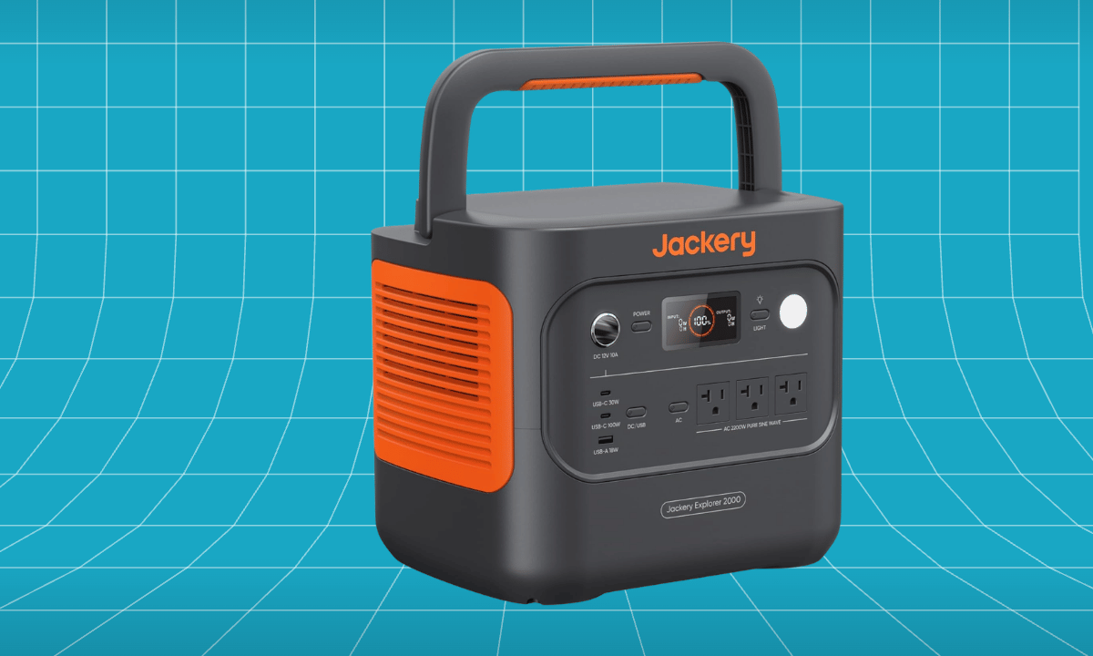 Jackery Explorer 2000 v2 Portable Power Station
