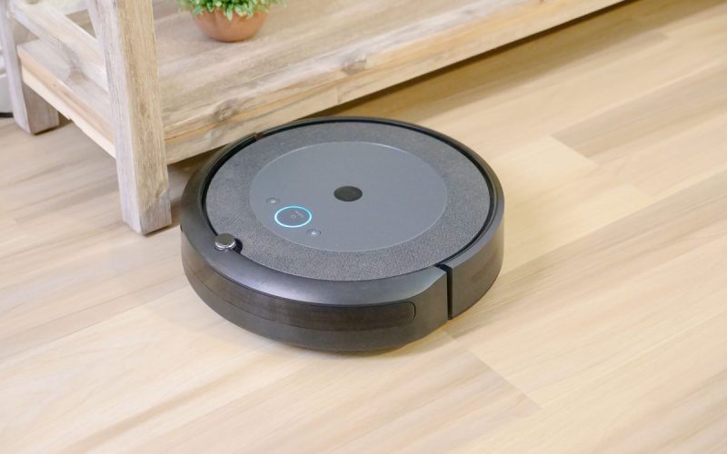 How to Choose a Robot Vacuum for Pet Hair and Mixed Floors