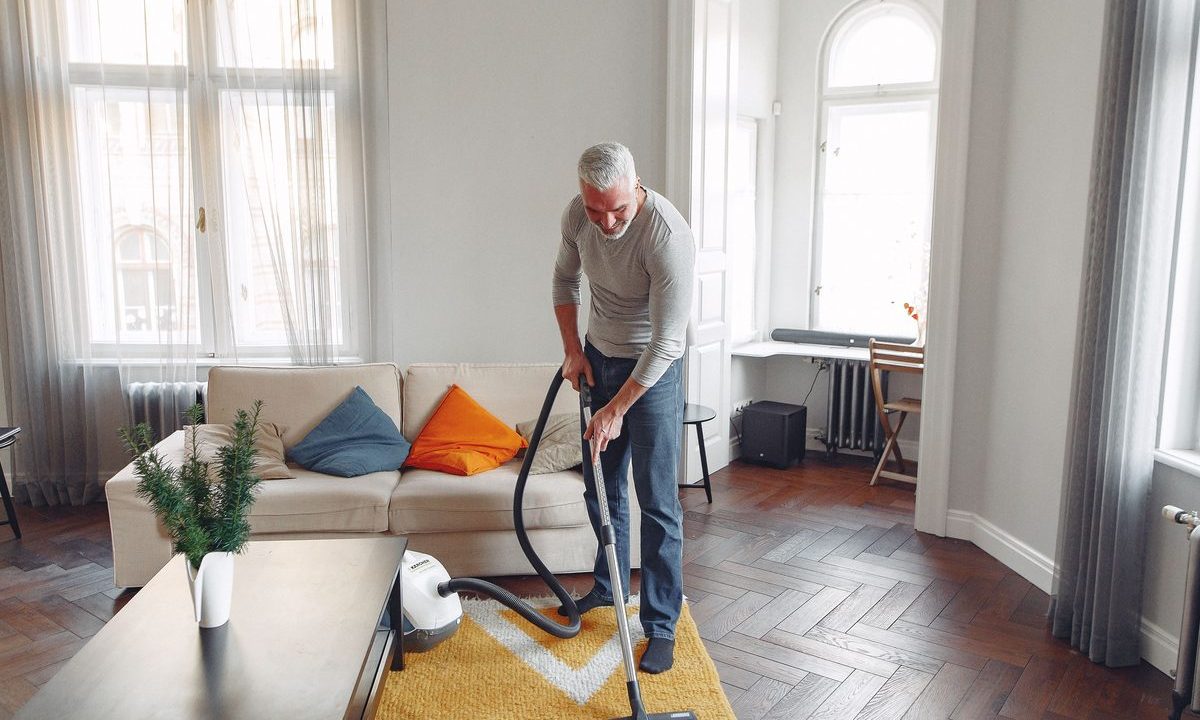 How to Deep-Clean Carpet Stains and High-Traffic Areas at Home