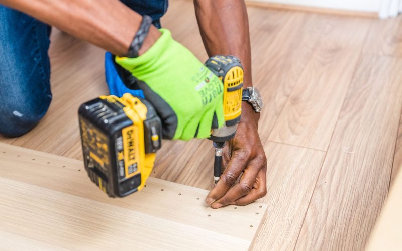 How to Use a Cordless Drill (Drilling and Driving for Beginners)